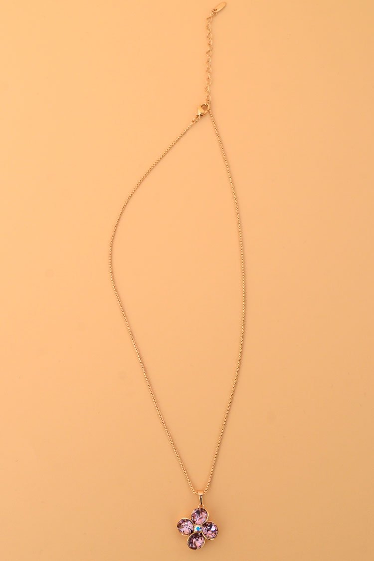 Ellena - Flower Pendant Necklace
