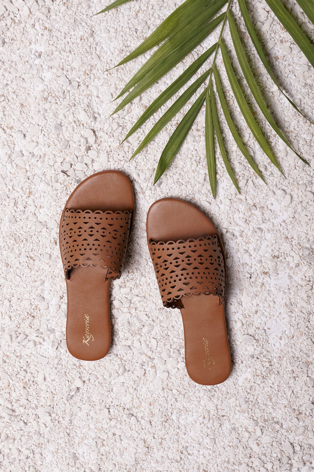 Kayseria - 1 Piece Pure Leather Chappal