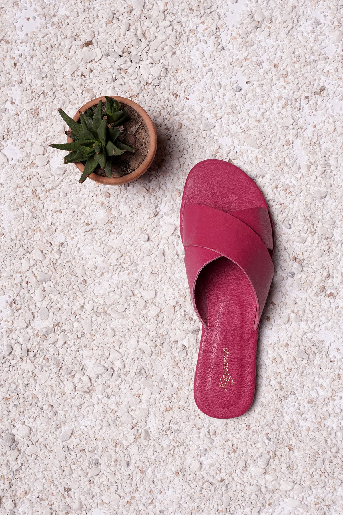 Kayseria - 1 Piece Pure Leather Chappal