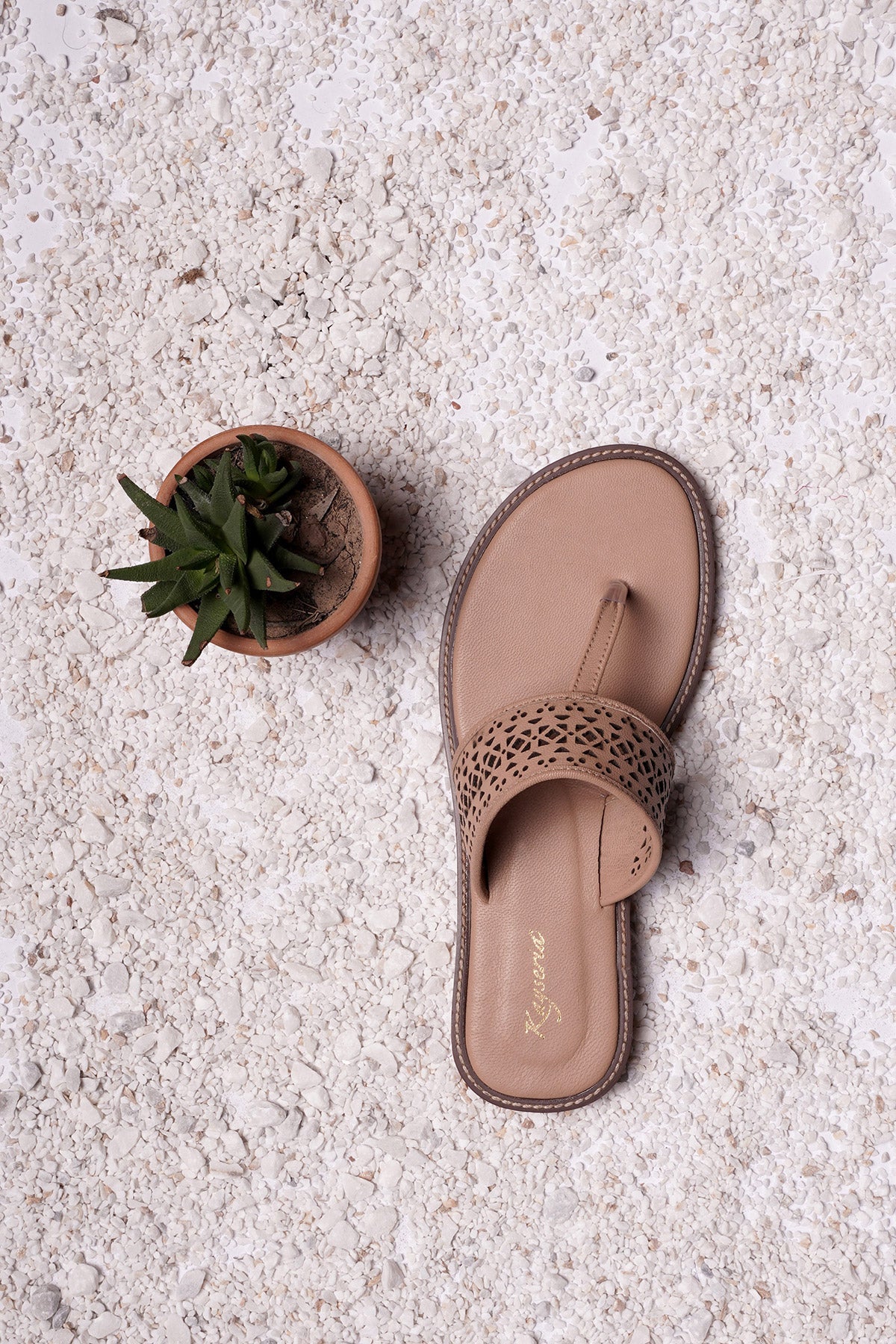 Kayseria - 1 Piece Pure Leather Chappal