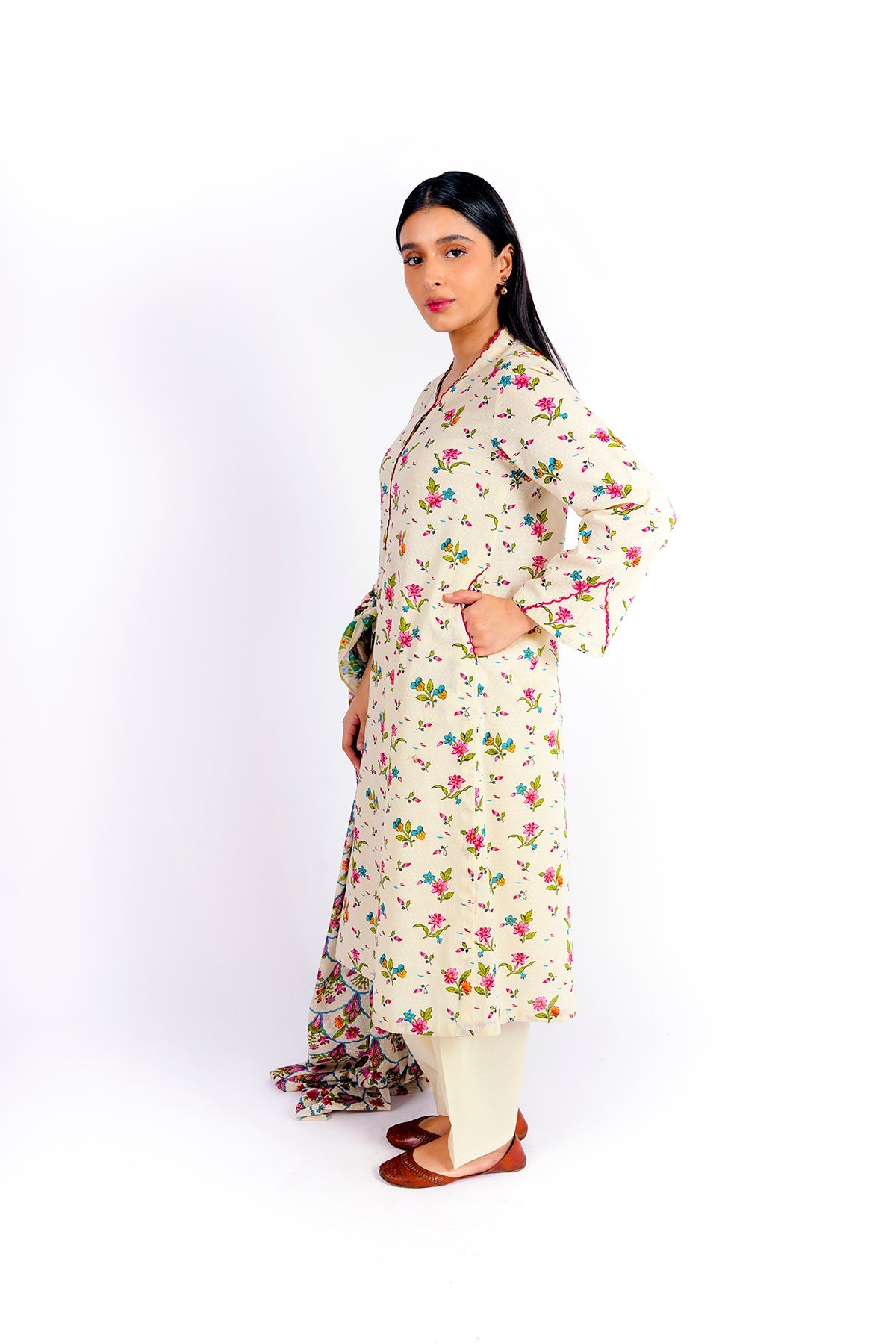 Kayseria - 3 Piece Cotton Lawn Suit