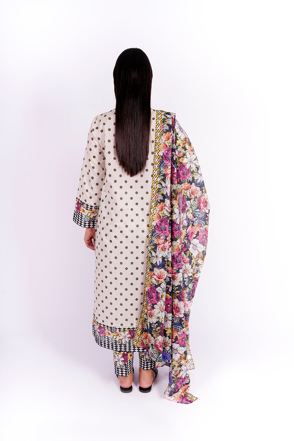 Kayseria - 3 Piece Cotton Lawn Suit
