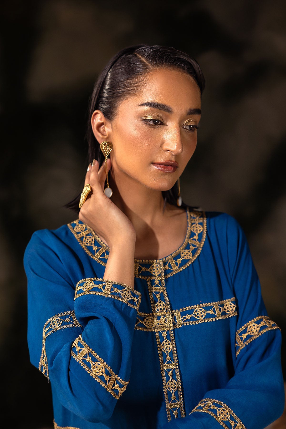 Kayseria - Aqeeq- 2 Piece Raw Silk Shirt & Shalwar