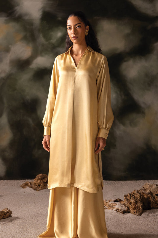 Kayseria - Pukhraj- 2 Piece Short Silk Shirt & Trouser