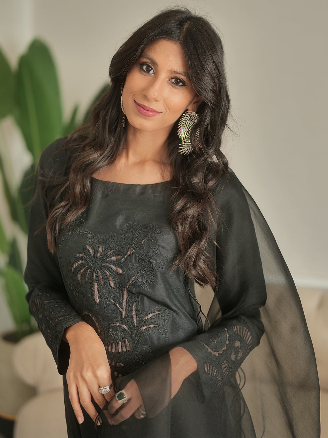 Abeera Usman - Black