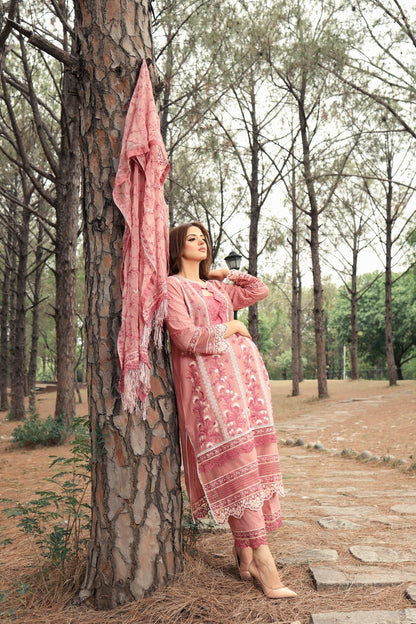 Lyla - Design 02 Lawn’23
