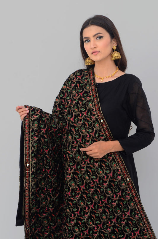 Ellena - Embroidered Velvet Shawl