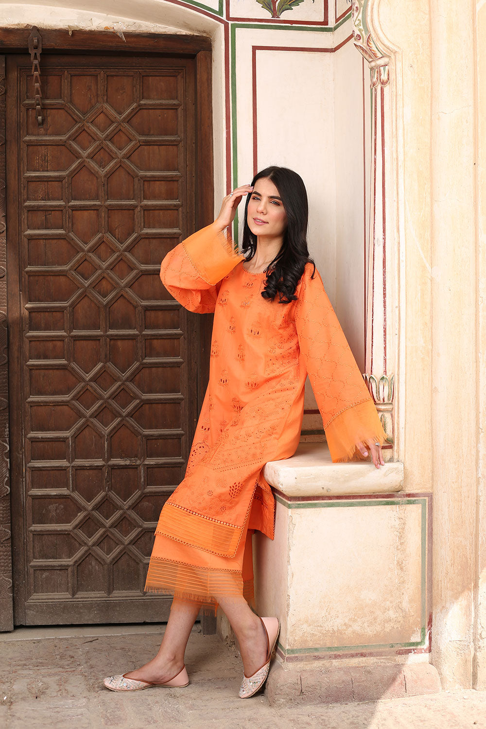 Lyla - Embroidered Schiffli Kurta (LP21003)