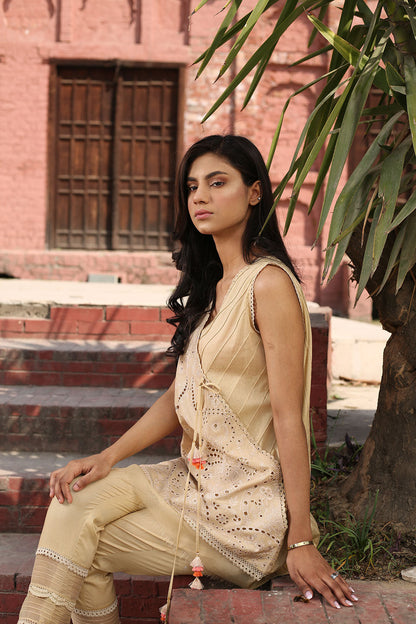 Lyla - Embroidered Schiffli Kurta (LP21004)