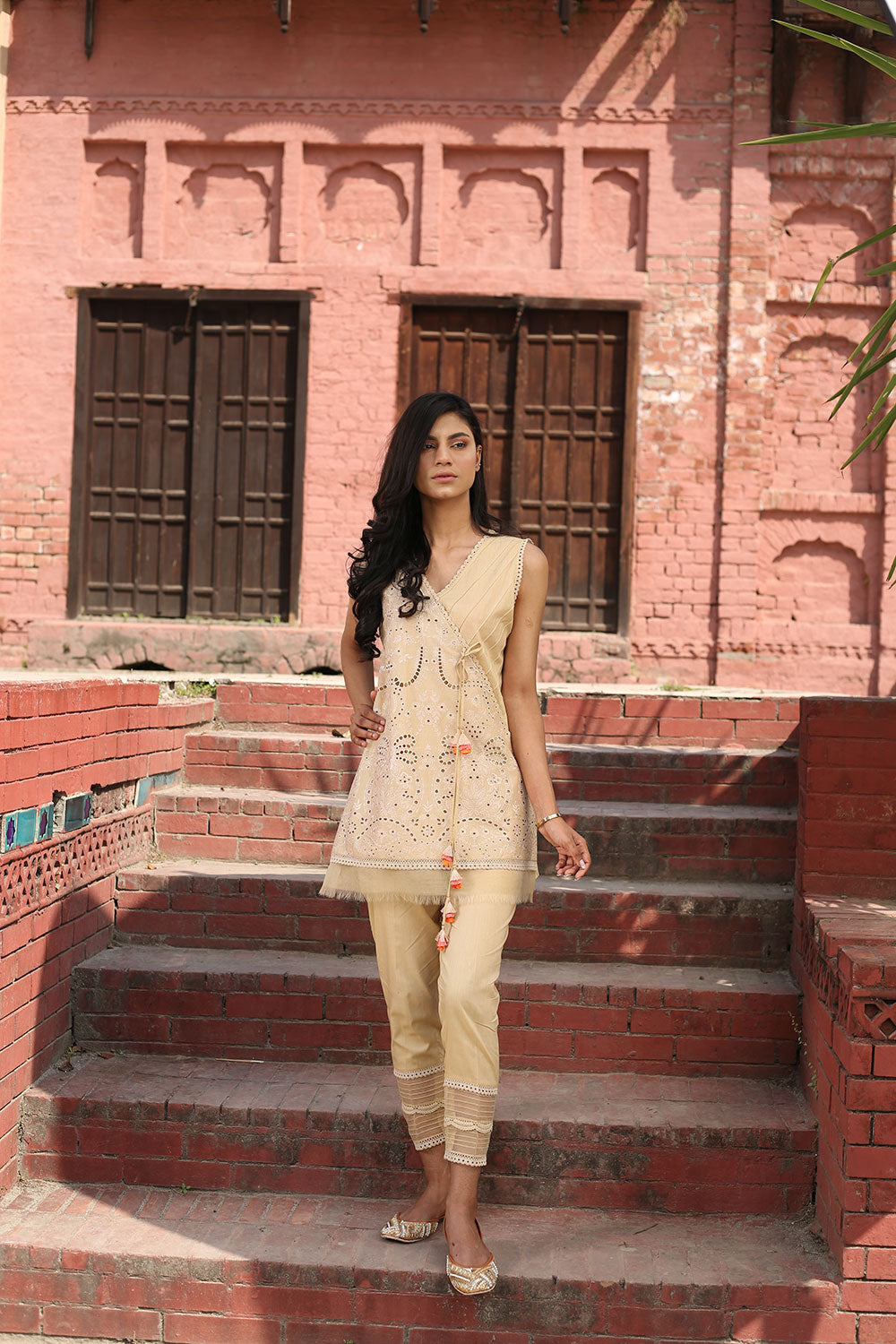Lyla - Embroidered Schiffli Kurta (LP21004)