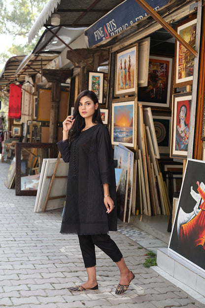 Lyla - Embroidered Schiffli Kurta (LP21006)