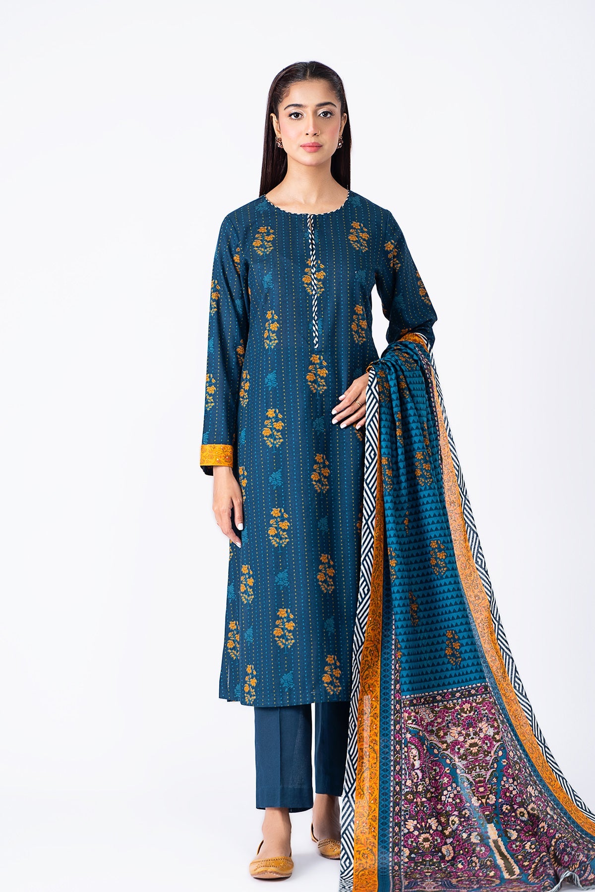 Kayseria - 3 Piece Khaddar Suit