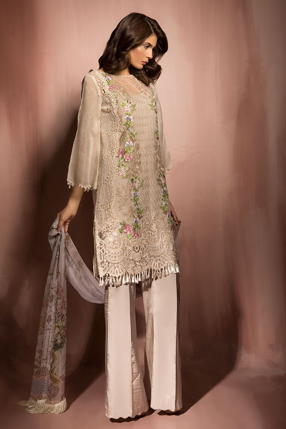 Sobia Nazir - Design 07 Pre-Fall 2017