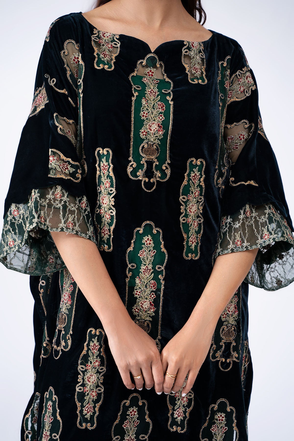 Kayseria - 2 Piece Velvet Shirt & Shalwar