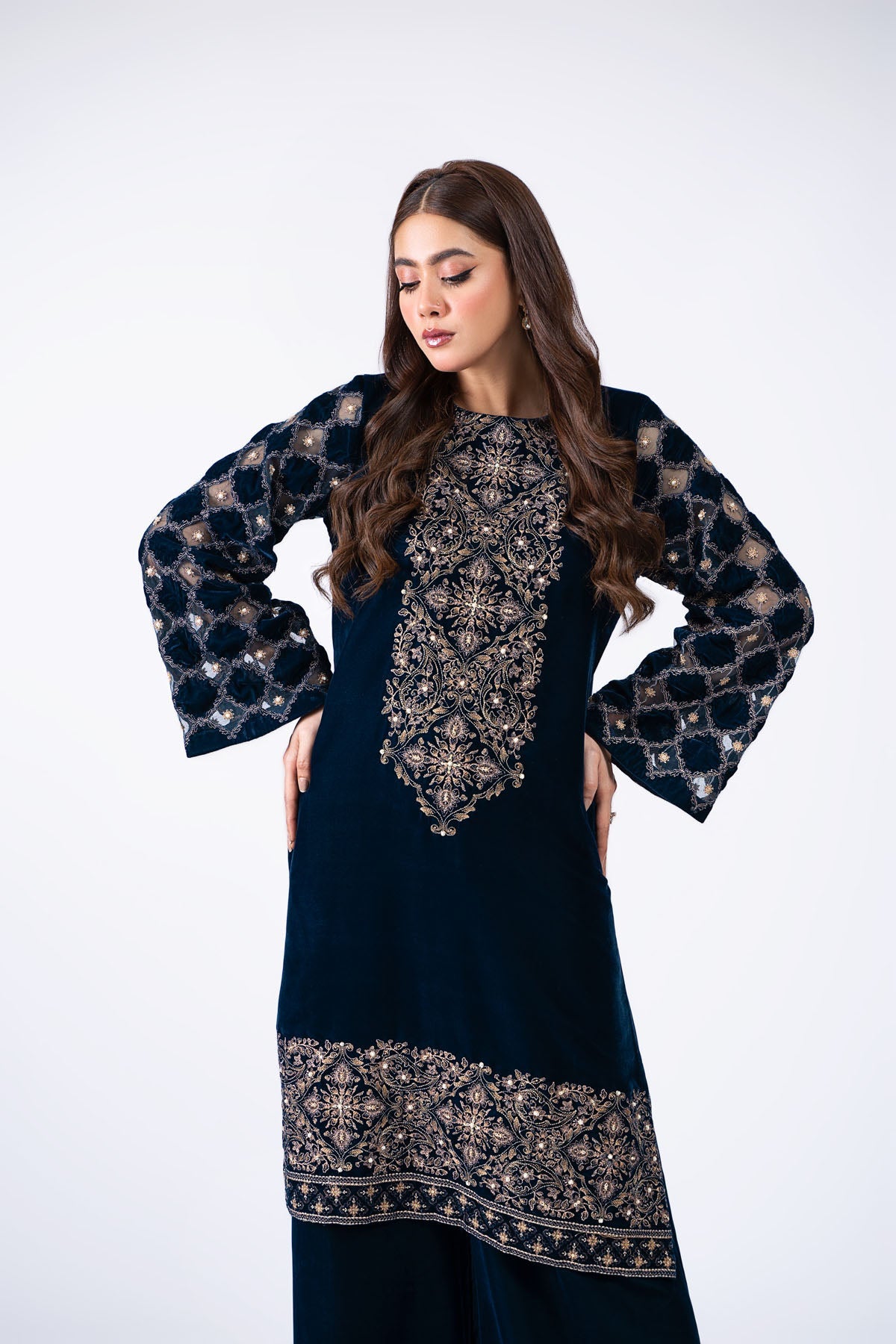 Kayseria - 2 Piece Velvet Shirt & Shalwar
