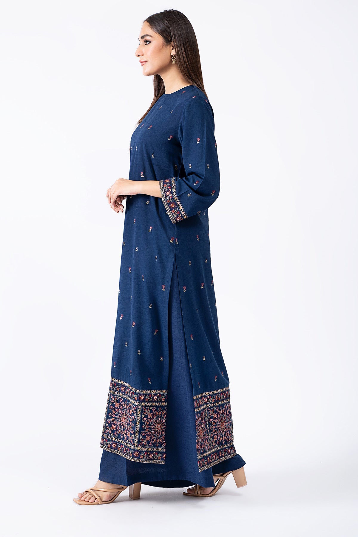 Kayseria - 2 Piece Dotted Khaddar Shirt & Shalwar