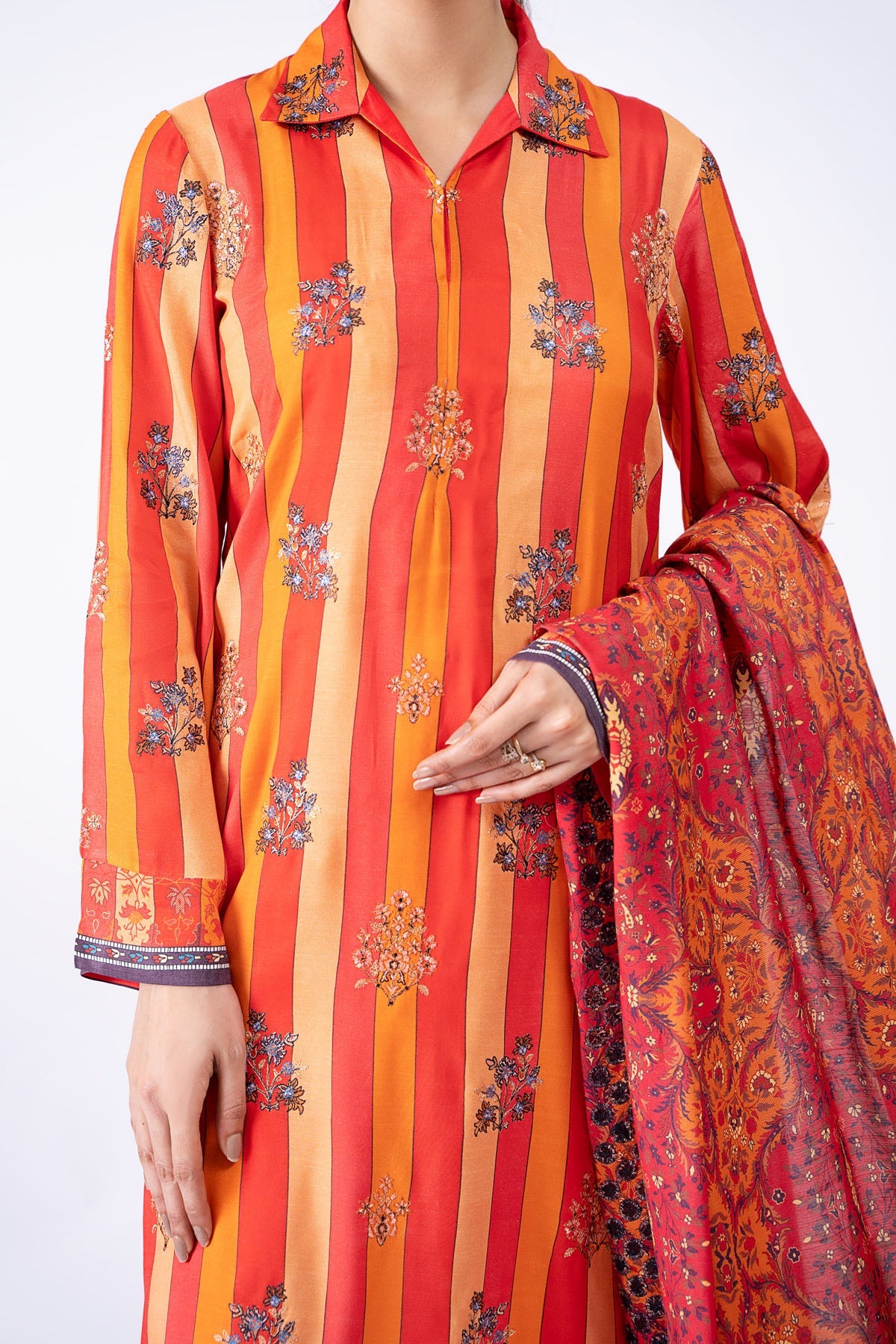 Kayseria - 3 Piece Pk Raw Silk Suit