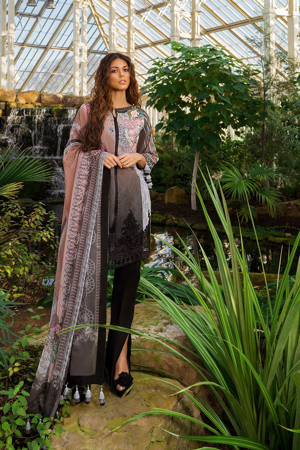 Sobia Nazir - Design 15B Lawn 2019