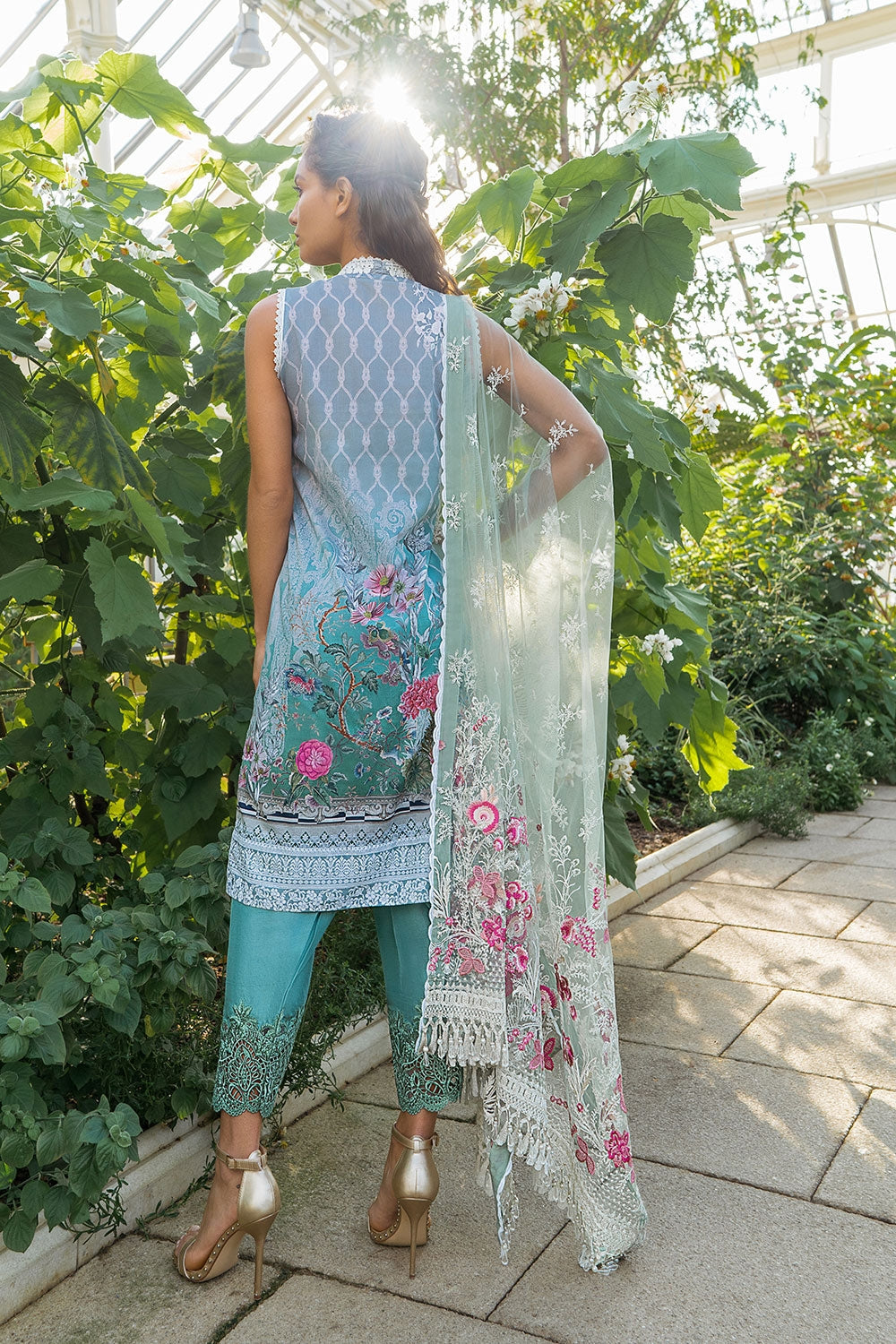 Sobia Nazir - Design 2B Lawn 2019