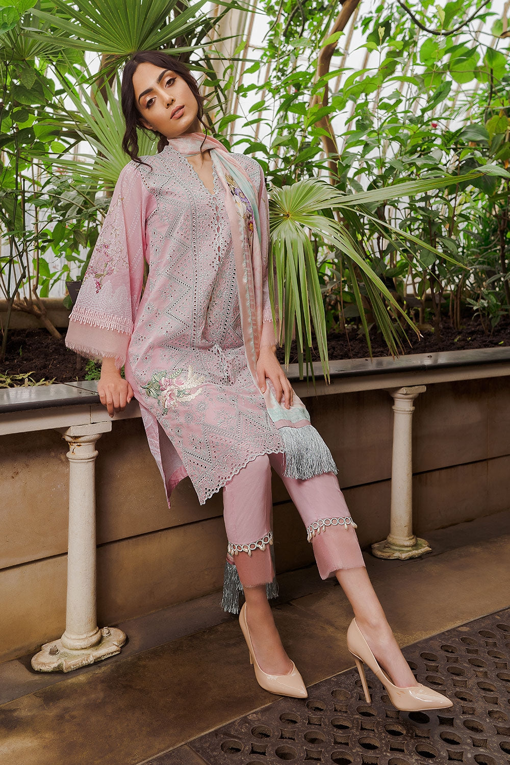 Sobia Nazir - Design 8B Lawn 2019