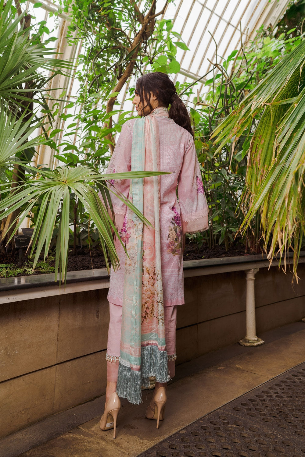 Sobia Nazir - Design 8B Lawn 2019