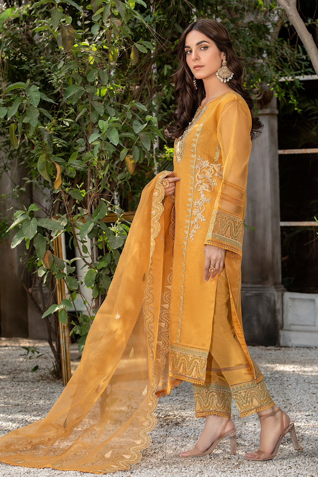 Elegance - ARYA