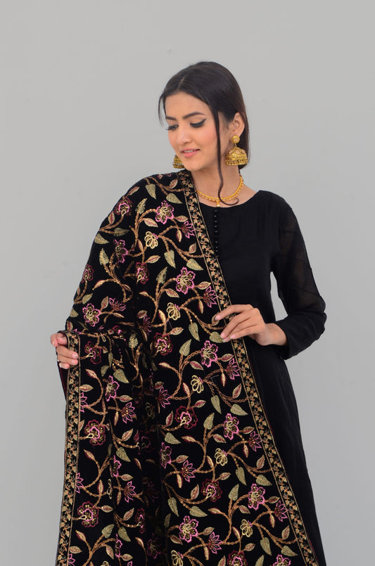 Ellena - Embroidered Velvet Shawl