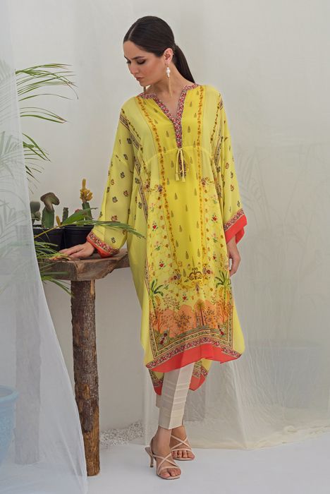 Printed Crepe Poncho With Trouser