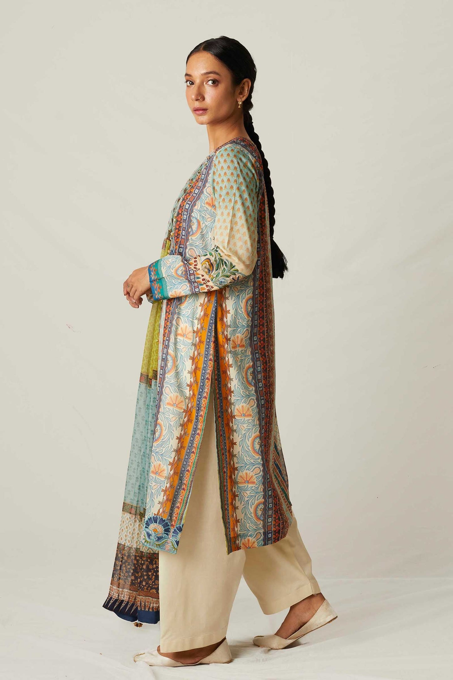 Stitched - Roshan Ara-B