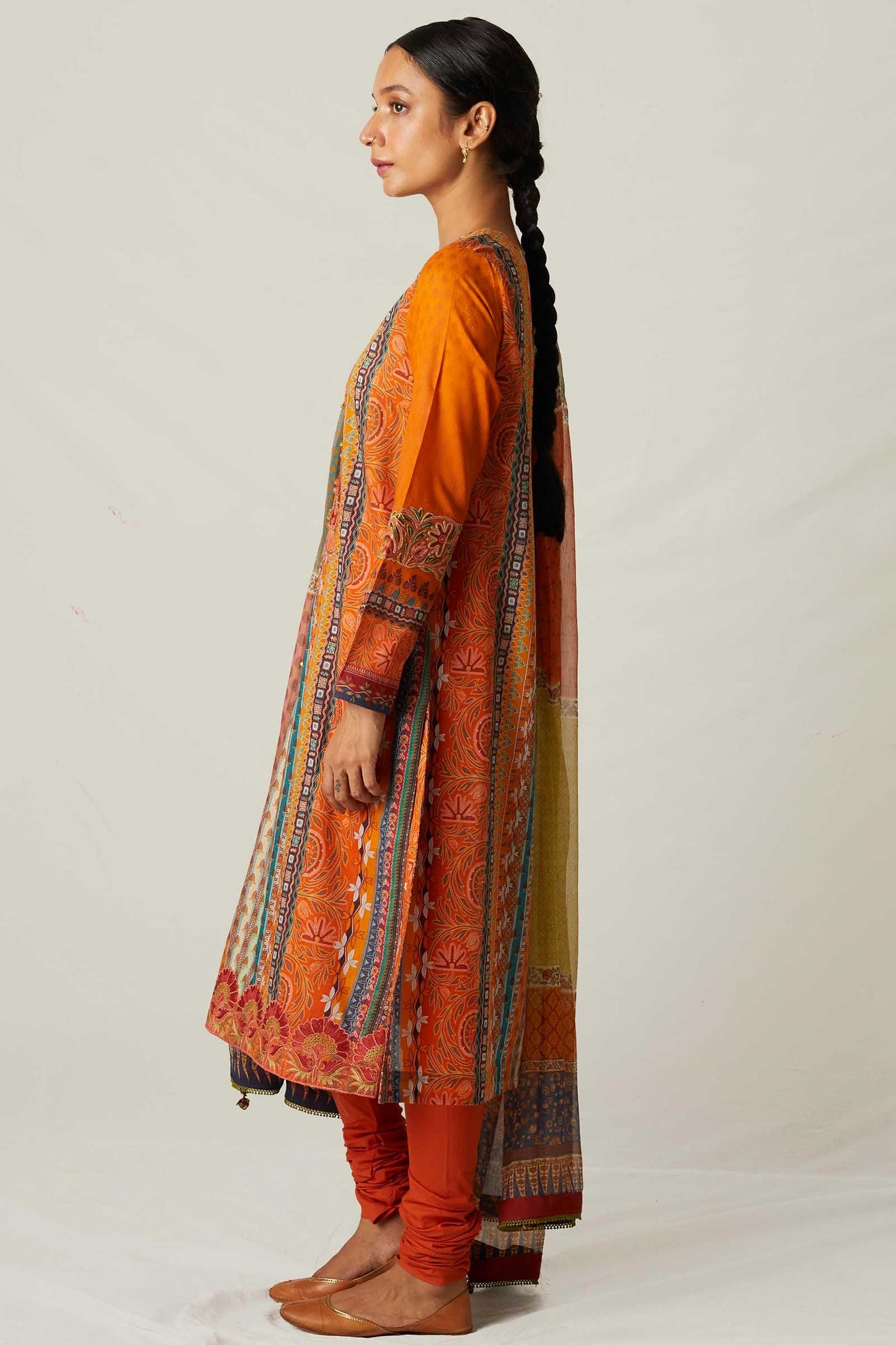 Stitched - Roshan Ara-A