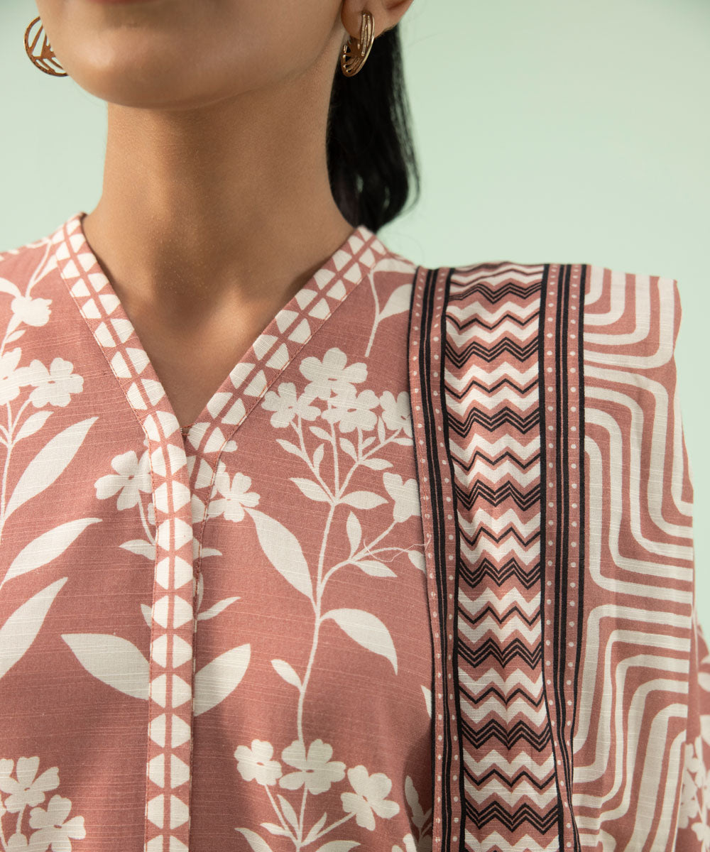 Sapphire - 2 Piece - Printed Khaddar Suit