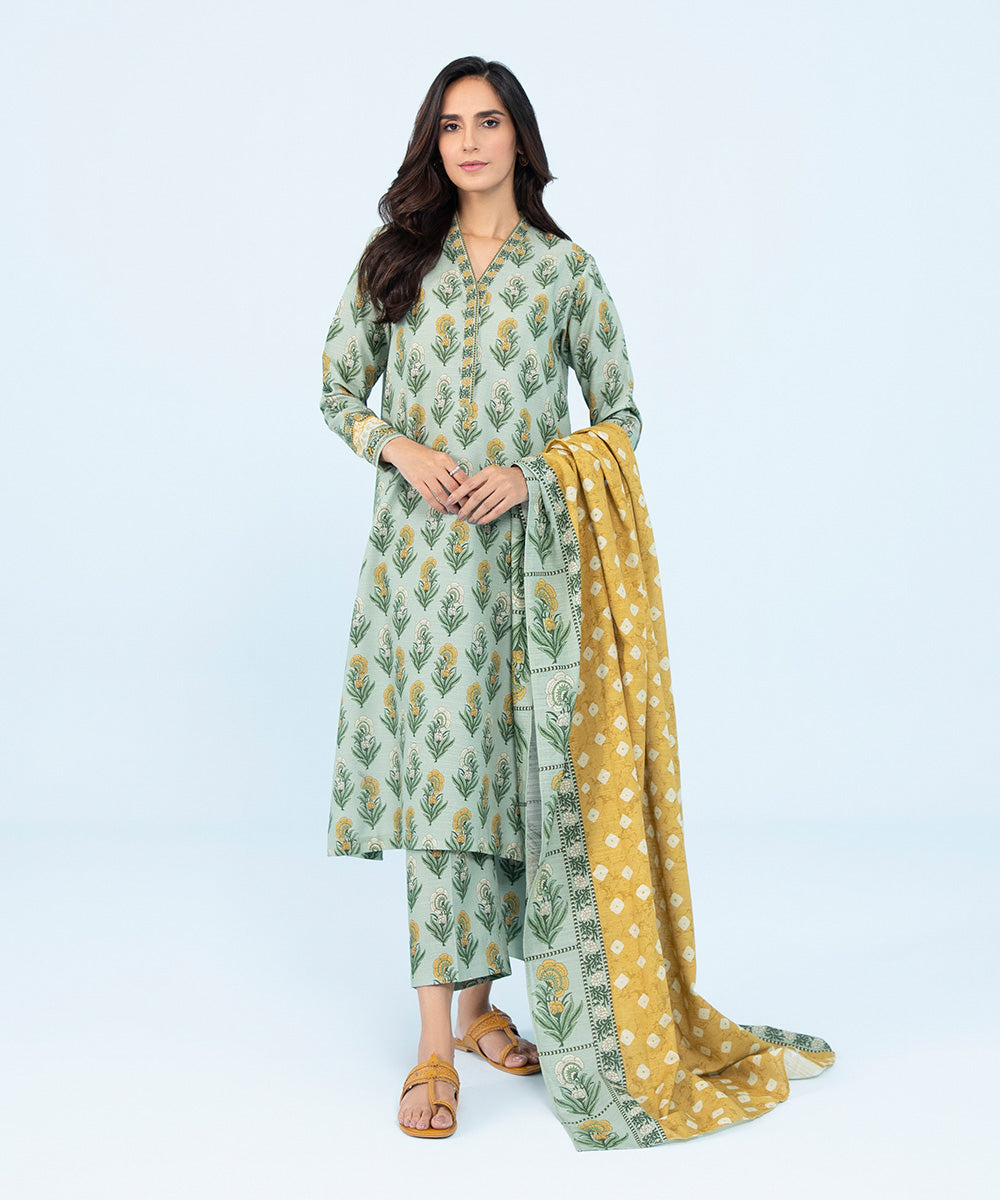 Sapphire - 3 Piece - Printed Khaddar Suit