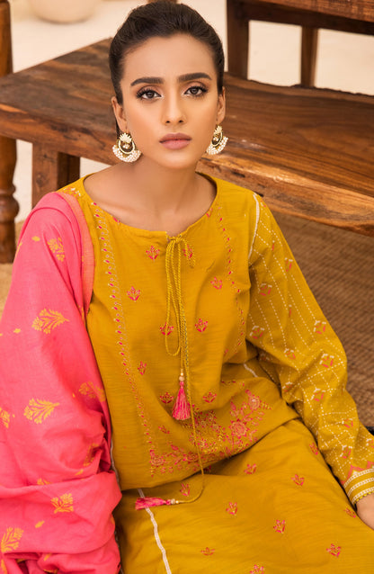Orient - Unstitched 3 Piece Embroidered Khaddar Shirt, Pant and Jacquard Shawl Dupatta