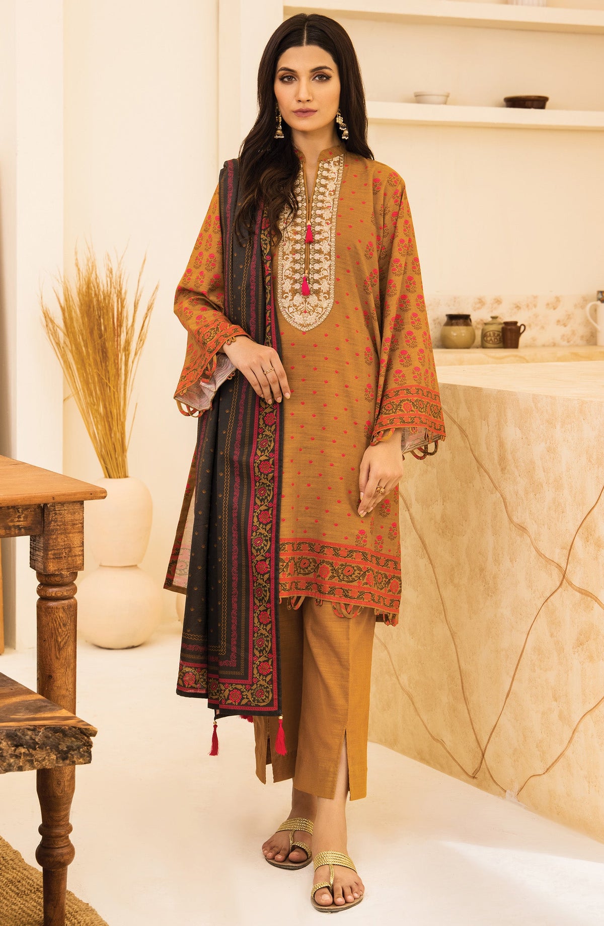 Orient - Unstitched 3 Piece Embroidered Khaddar Shirt , Khaddar Pant and Khaddar Dupatta