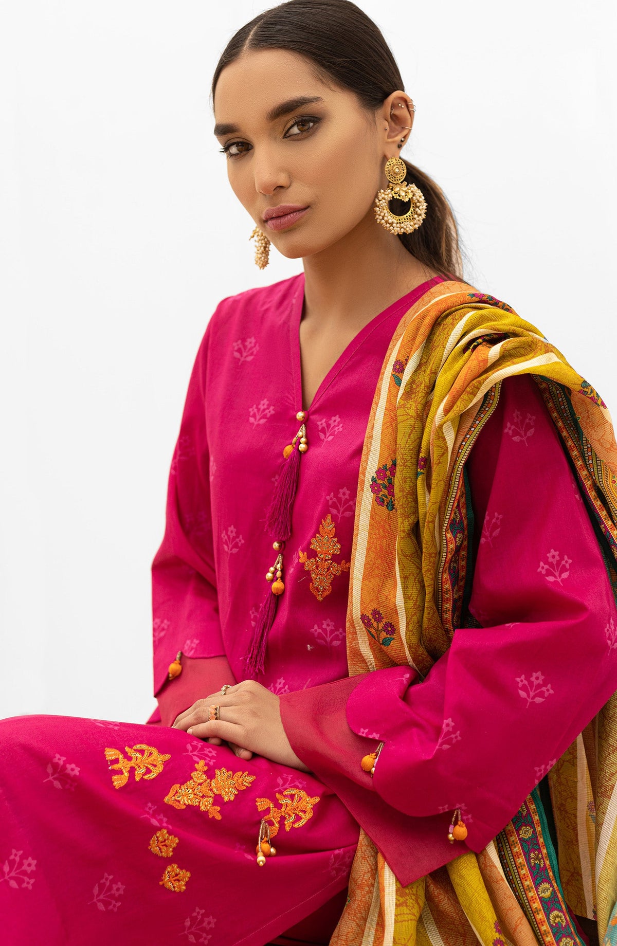 Orient - Unstitched 3 Piece Embroidered Lawn Shirt , Cambric Pant and Lawn Dupatta