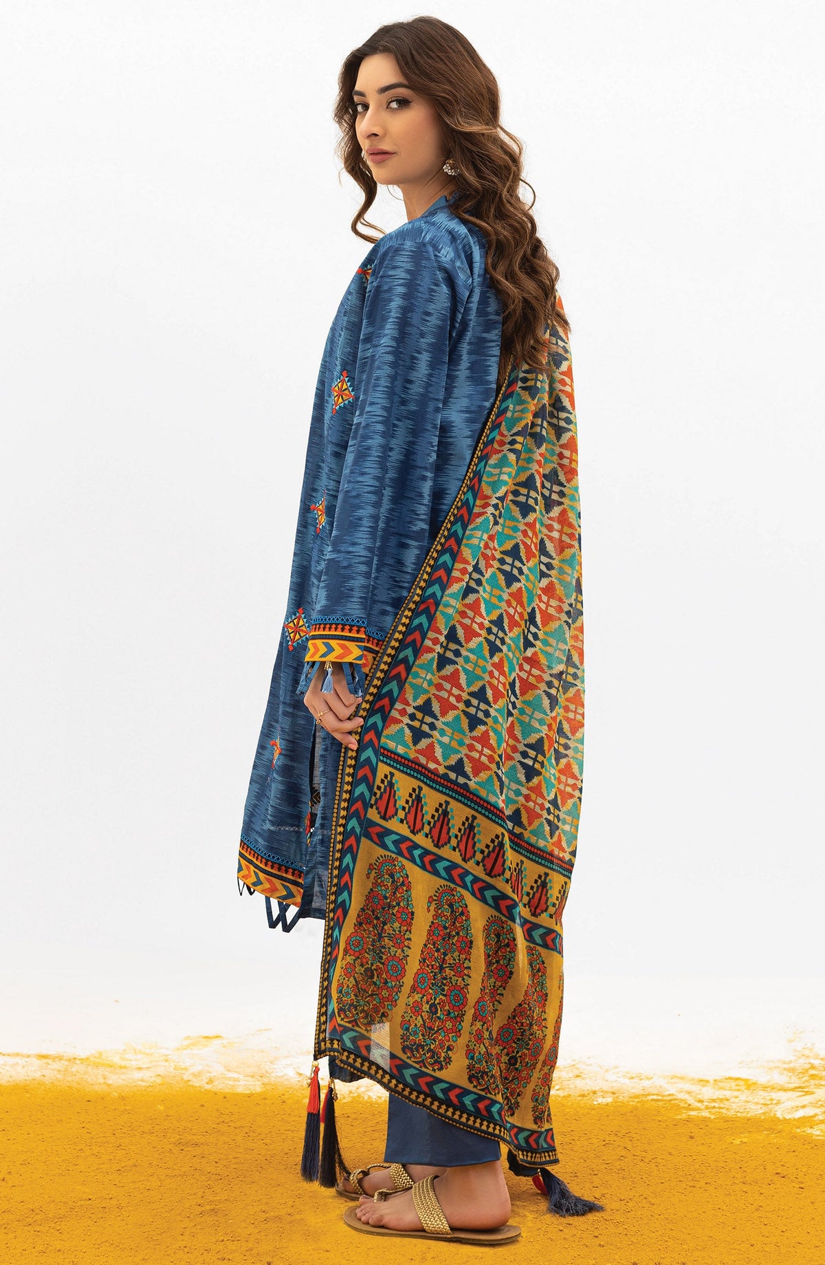 Orient - Unstitched 3 Piece Embroidered Lawn Shirt , Cambric Pant and Lawn Dupatta