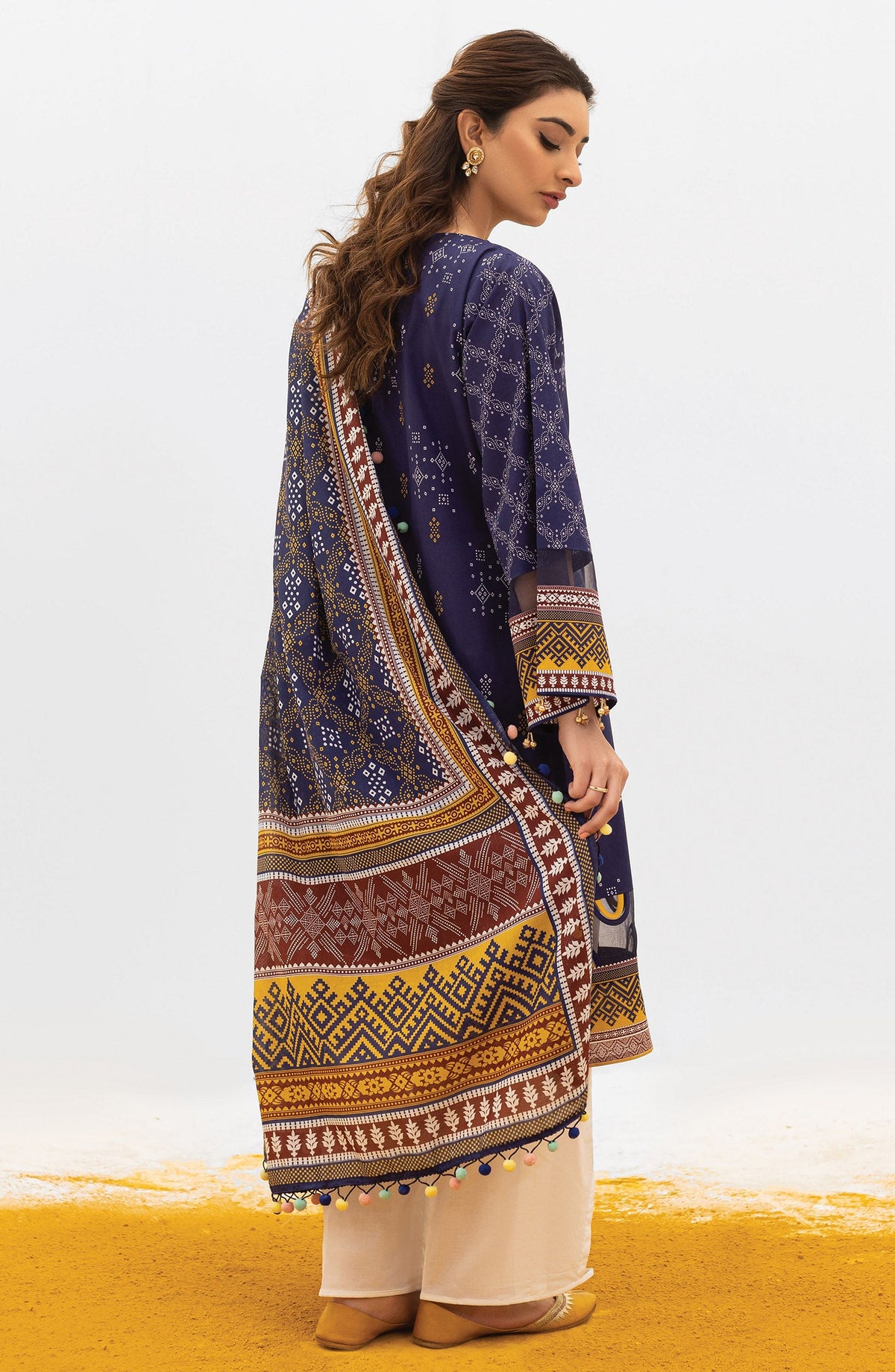 Orient - Unstitched 3 Piece Embroidered Lawn Shirt , Cambric Pant and Lawn Dupatta