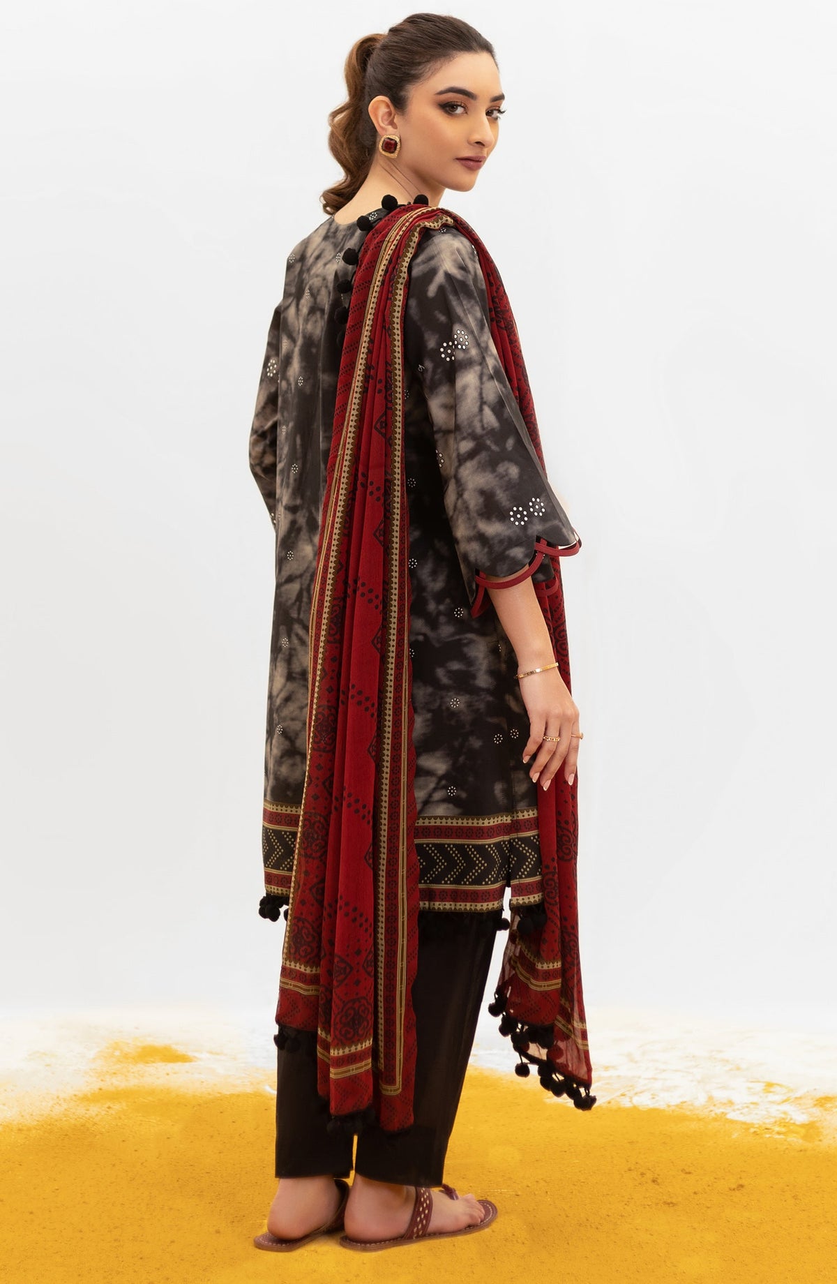 Orient - Unstitched 2 Piece Printed Lawn Shirt and Chiffon Dupatta