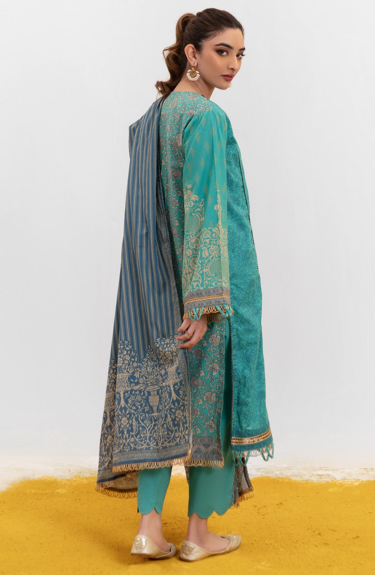 Orient - Unstitched 3 Piece Embroidered Lawn Shirt , Cambric Pant and Lawn Dupatta