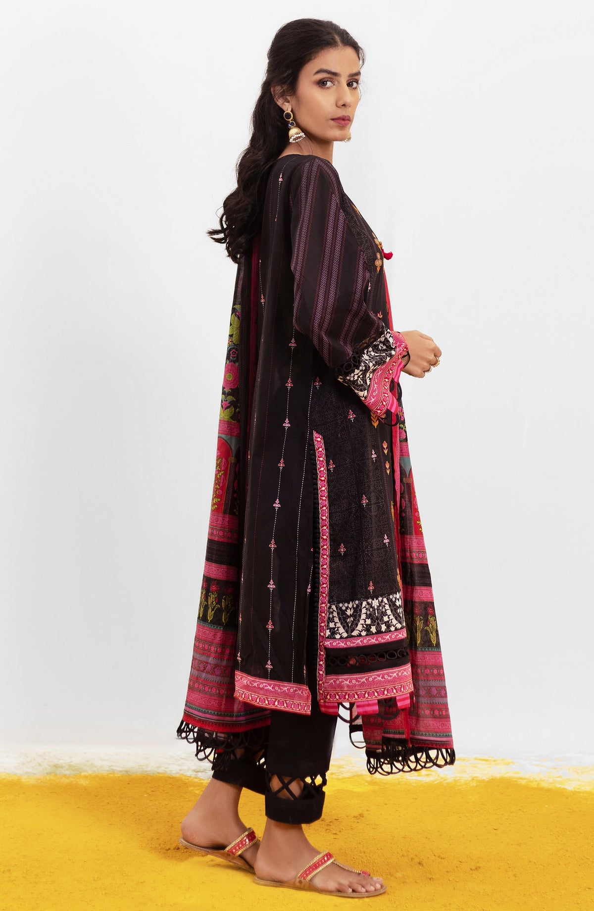 Orient - Unstitched 3 Piece Embroidered Lawn Shirt , Cambric Pant and Lawn Dupatta