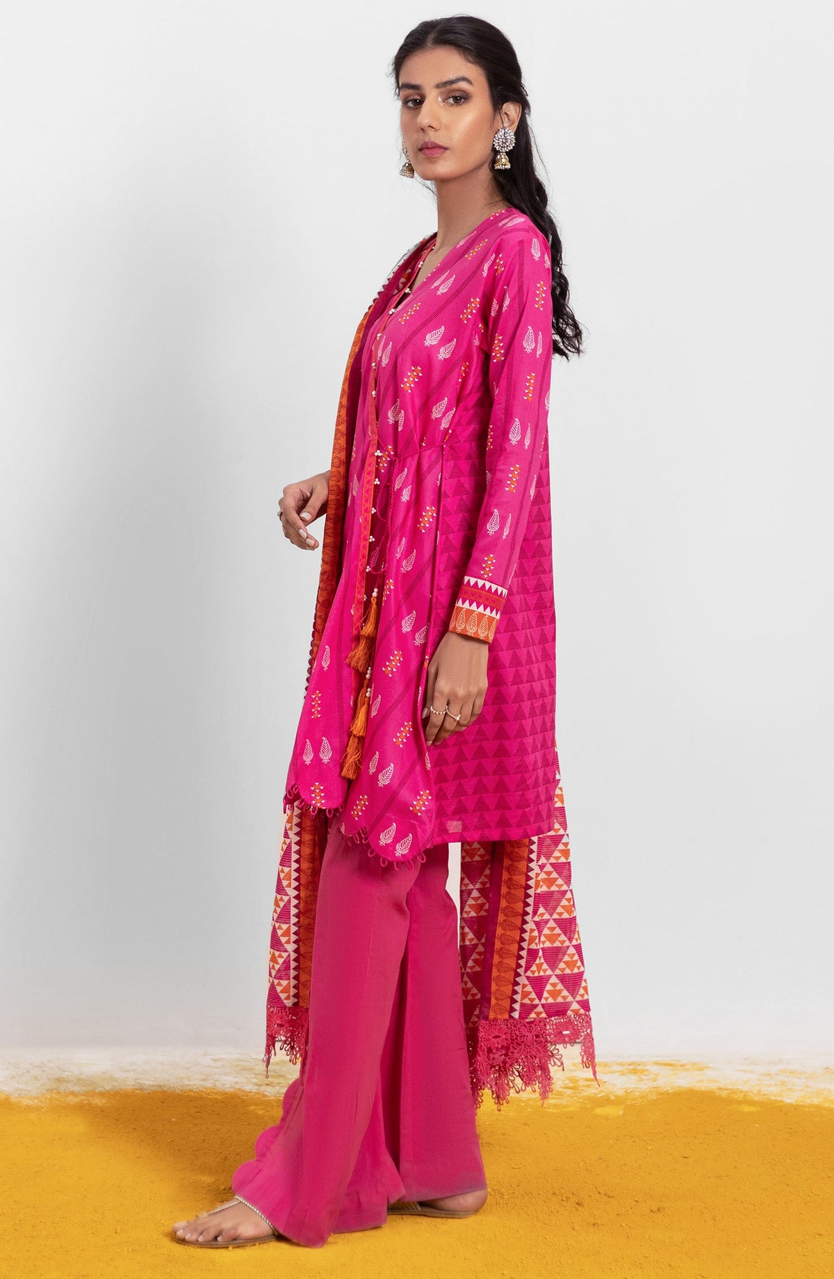 Orient - Unstitched 3 Piece Printed Lawn Shirt , Cambric Pant and Lawn Dupatta