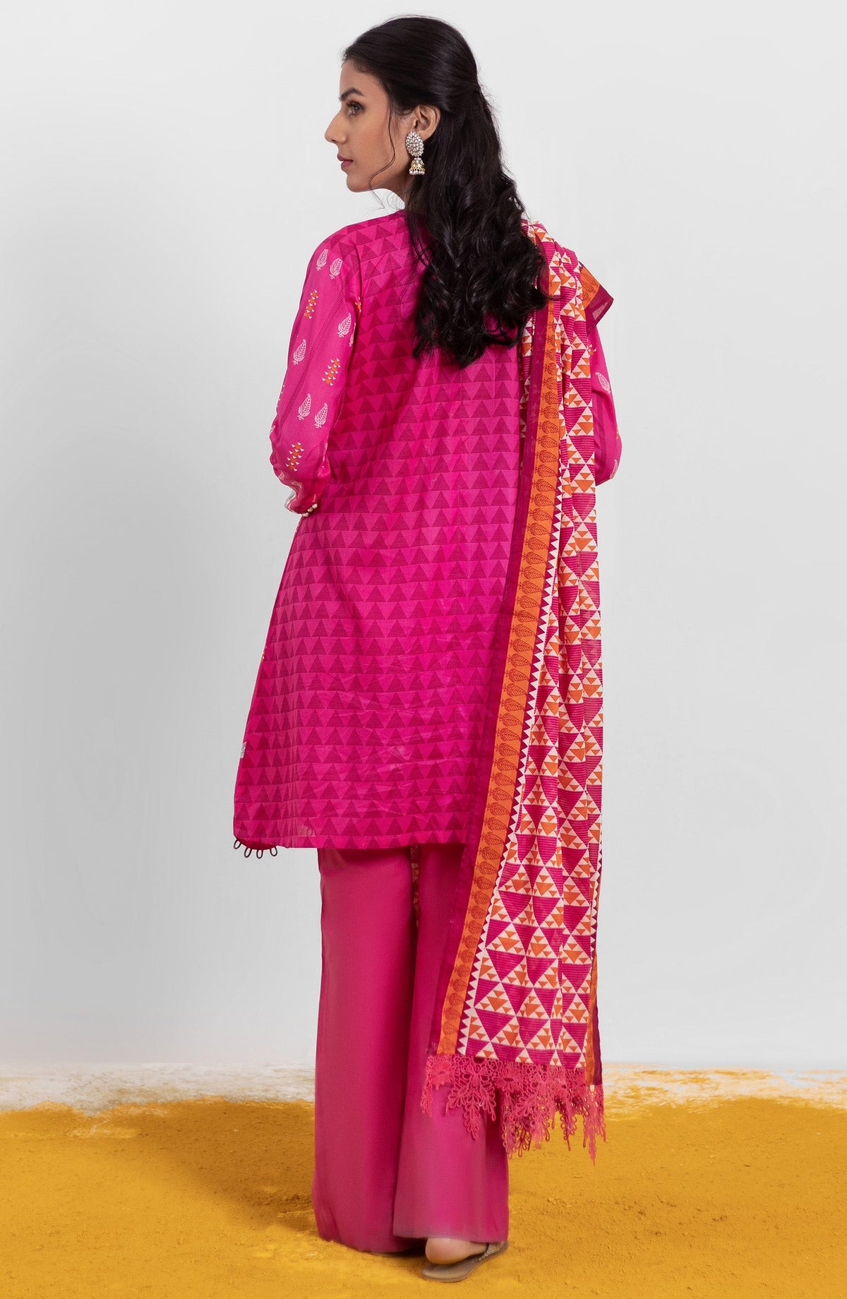 Orient - Unstitched 3 Piece Printed Lawn Shirt , Cambric Pant and Lawn Dupatta