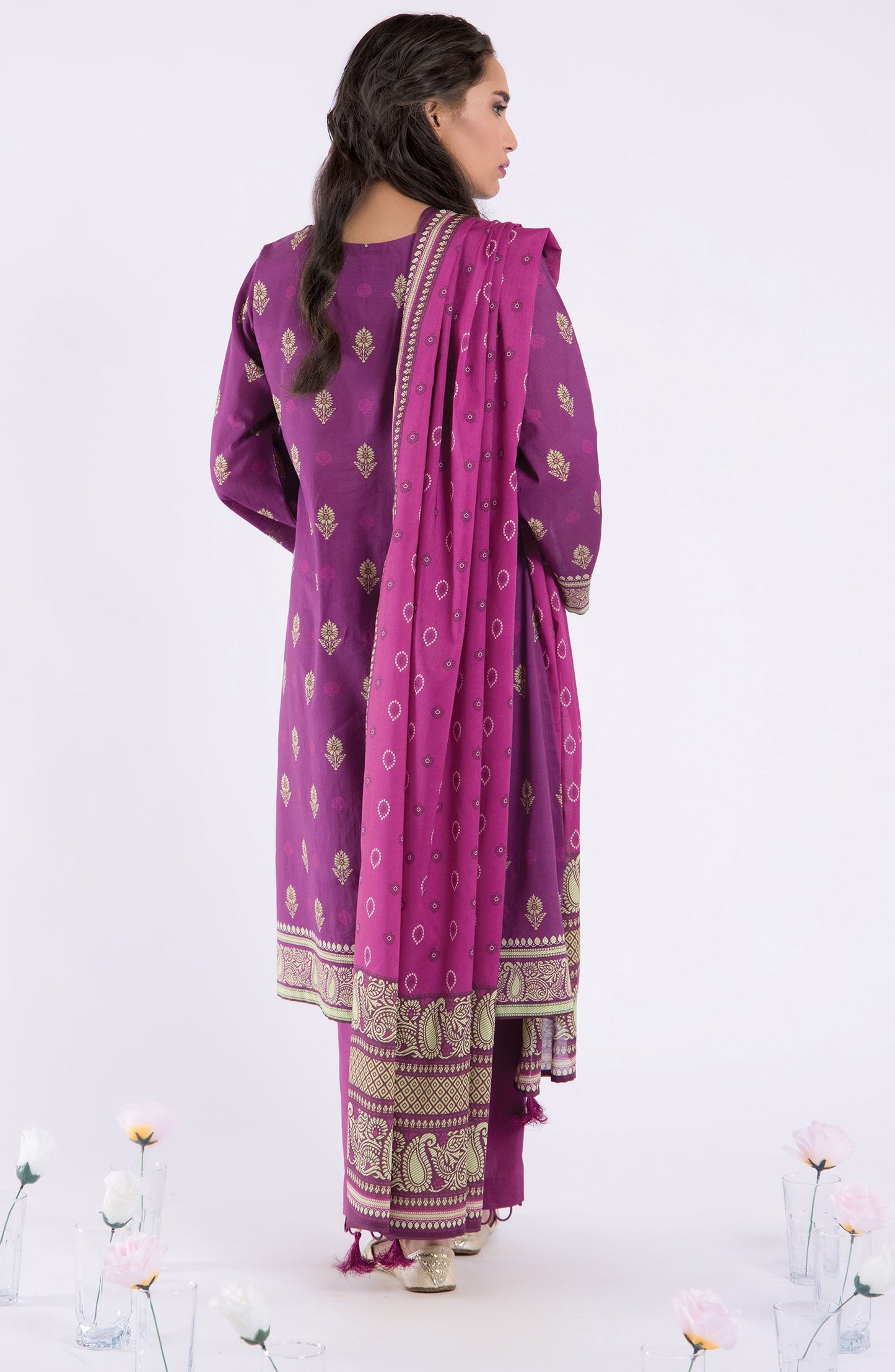 Orient - Unstitched 3 Piece Printed Lawn Shirt , Cambric Pant and Lawn Dupatta