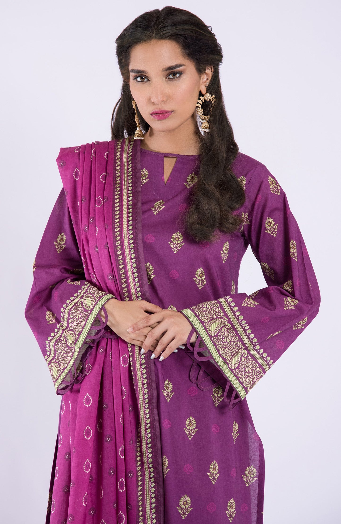 Orient - Unstitched 3 Piece Printed Lawn Shirt , Cambric Pant and Lawn Dupatta