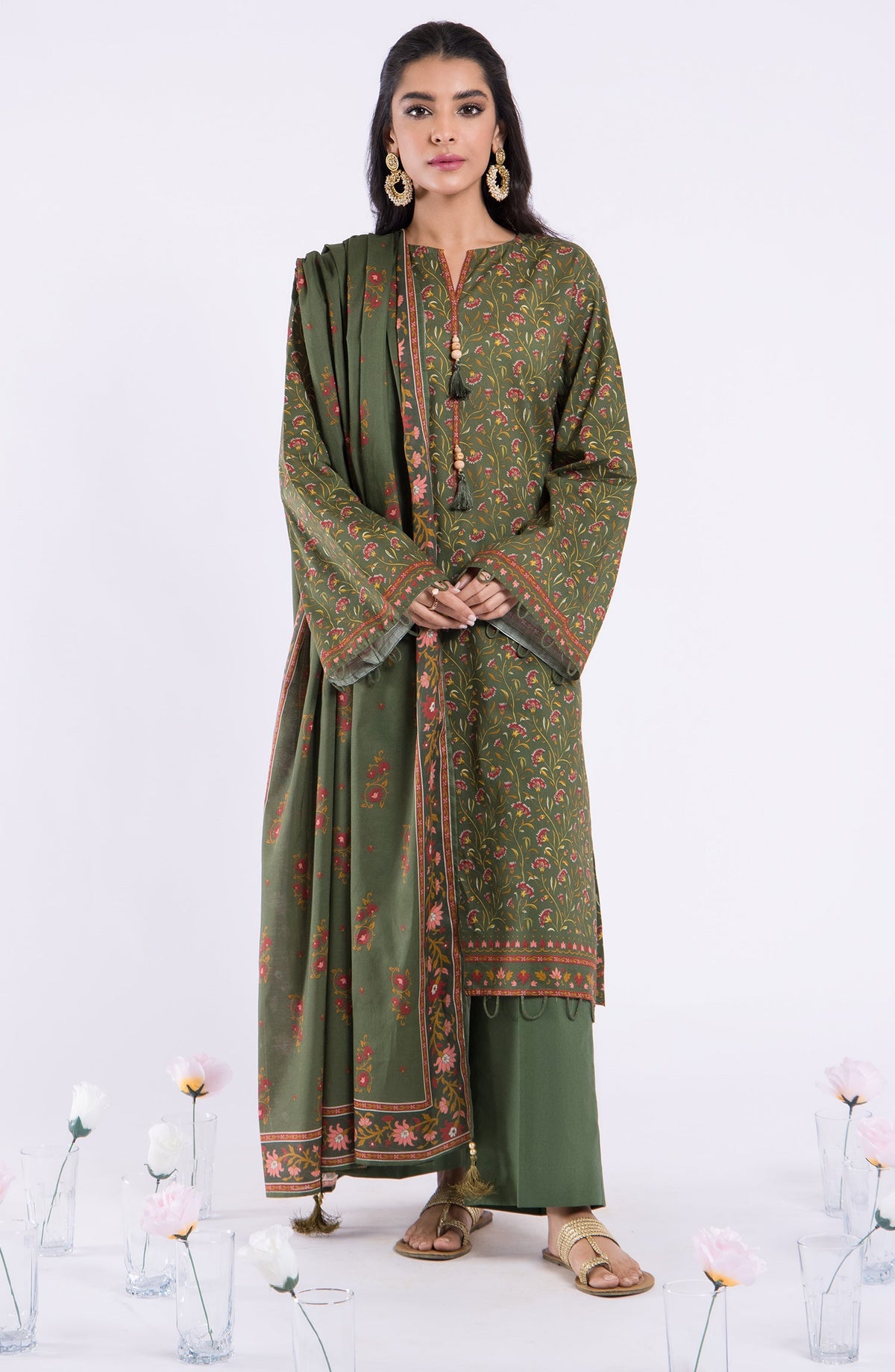 Orient - Unstitched 3 Piece Printed Lawn Shirt , Cambric Pant and Lawn Dupatta