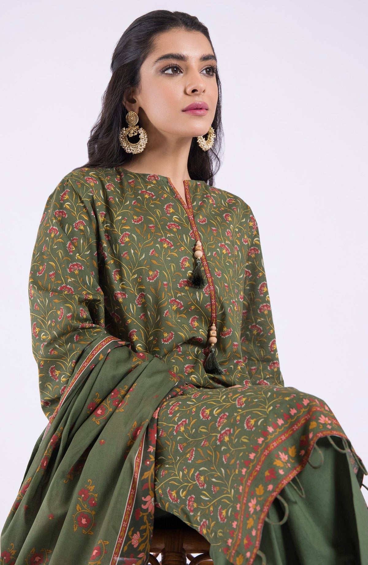 Orient - Unstitched 3 Piece Printed Lawn Shirt , Cambric Pant and Lawn Dupatta