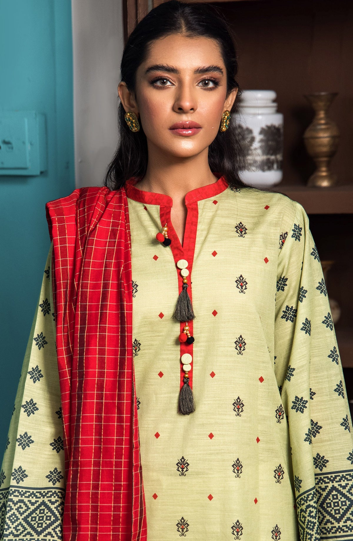 Orient - Unstitched 2 Piece Printed Khaddar Shirt and Yarn Dyed Dupatta