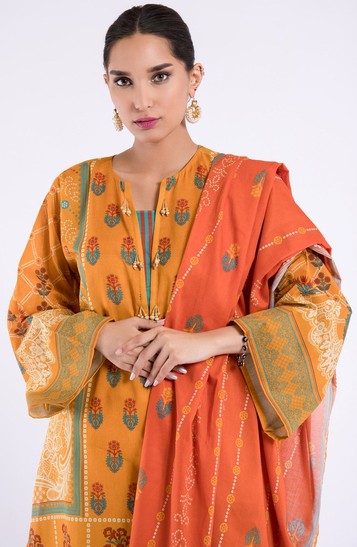 Orient - Unstitched 3 Piece Printed Lawn Shirt , Cambric Pant and Lawn Dupatta