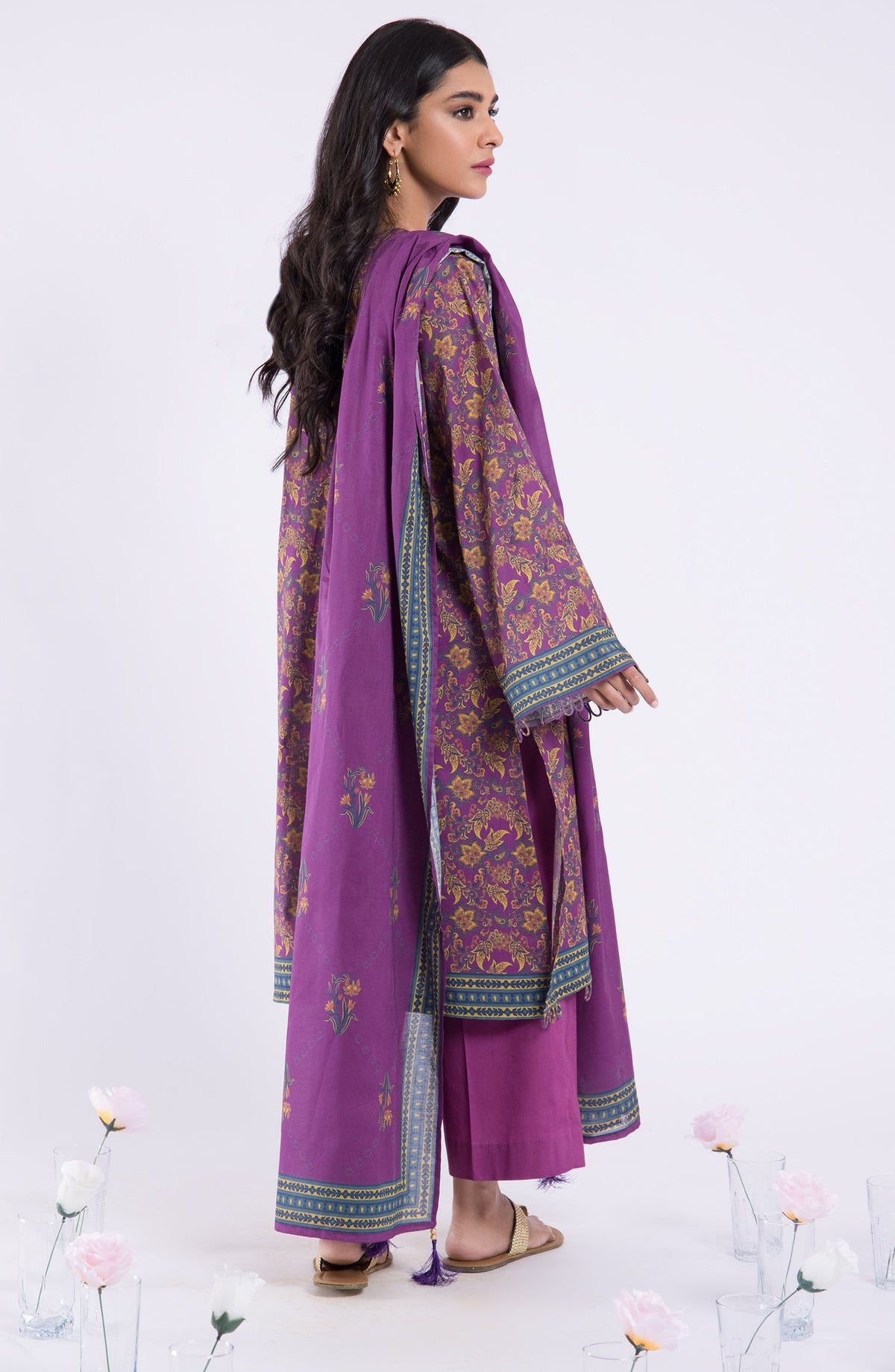 Orient - Unstitched 3 Piece Printed Lawn Shirt , Cambric Pant and Lawn Dupatta