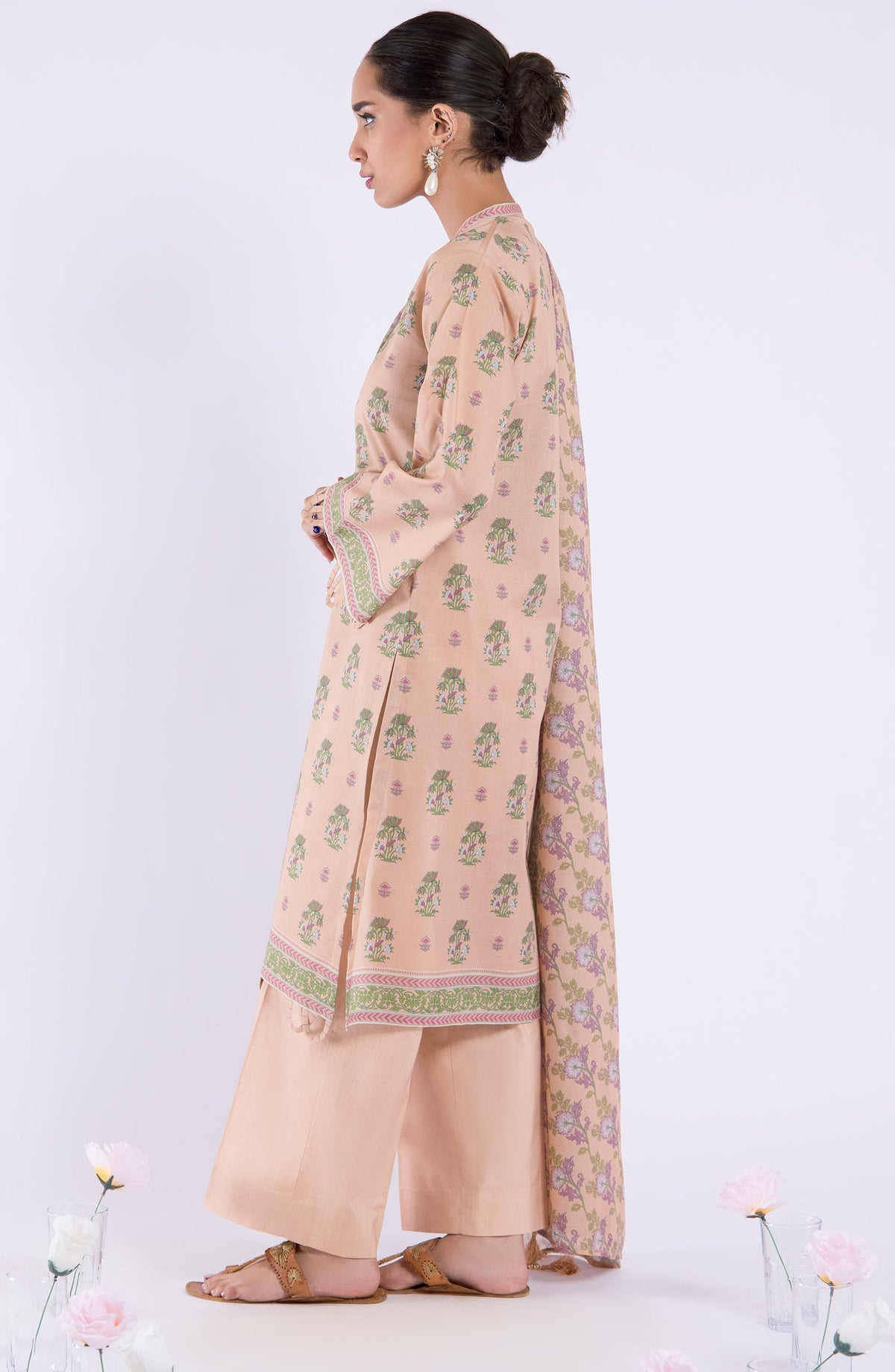 Orient - Unstitched 3 Piece Printed Lawn Shirt , Cambric Pant and Lawn Dupatta